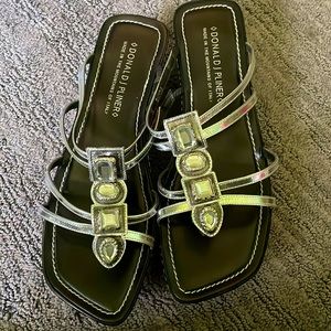 Donald‎ J. Pliner Shyra wedge sandals